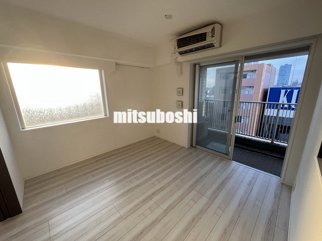 居室・リビング　同間取り別階写真含みます