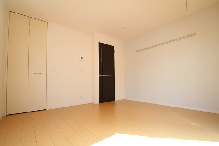 居室・リビング　洋室は7.8帖♪