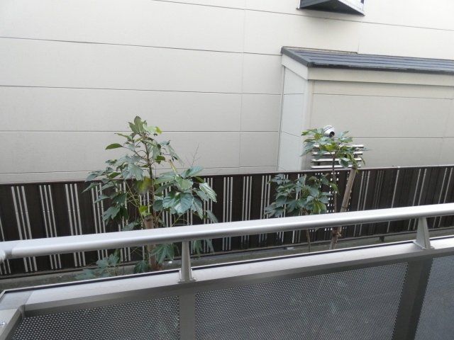 バルコニー　バルコニー