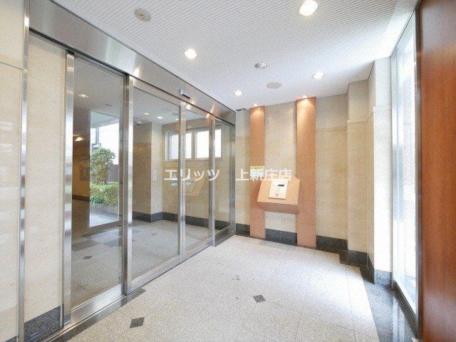 エントランス　エントランス