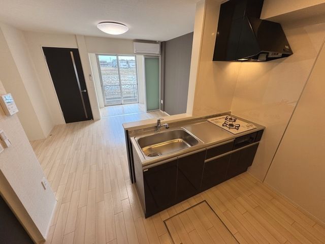 キッチン　※同タイプの写真です。