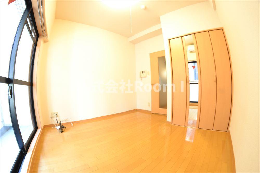 その他部屋・スペース　落ち着いて過ごせるお部屋なので、寝室にいかがでしょうか