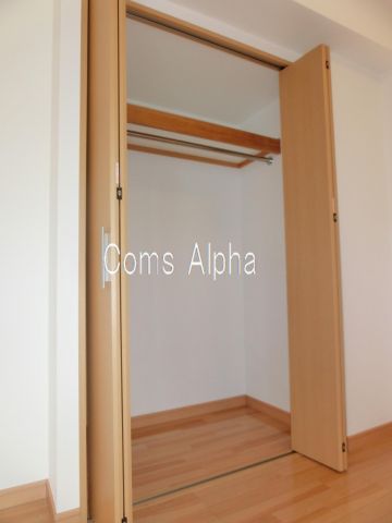 収納　ソレイユ片倉　クローゼット