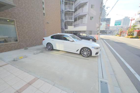 駐車場　あなたの大事な自転車も安心してとめることができますね。