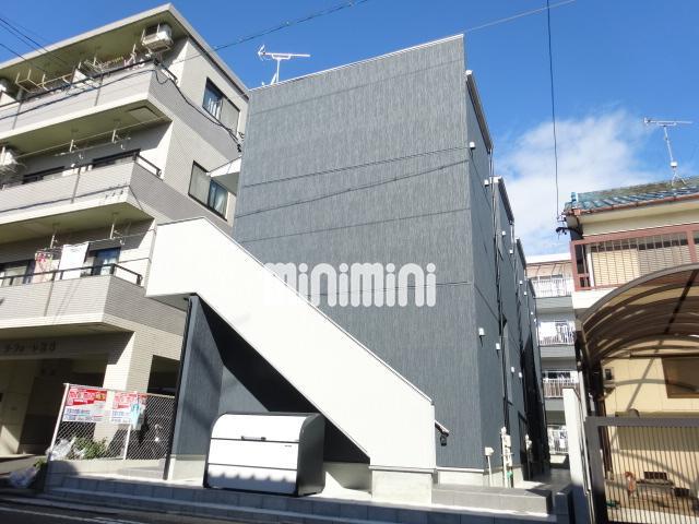 建物外観　シンプルな建物です