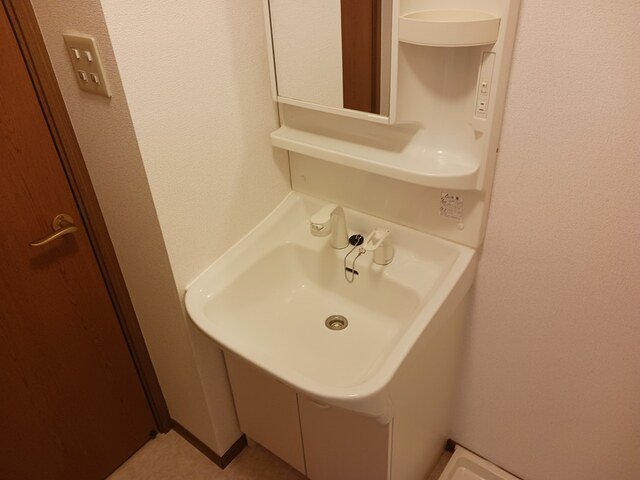 洗面設備　洗面所です