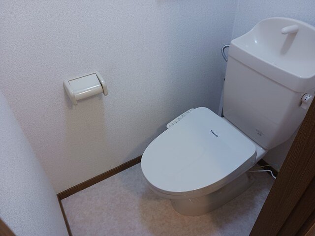 トイレ　トイレもきれいです