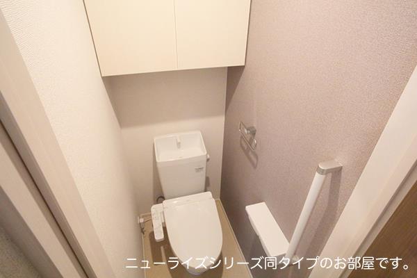 トイレ　※イメージ　温水洗浄便座