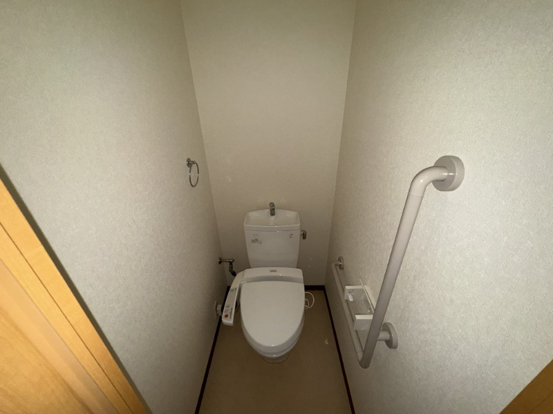 トイレ　※同建物参考写真
