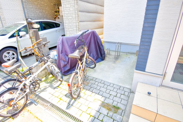 その他共有部分　自転車はこちらに置けます