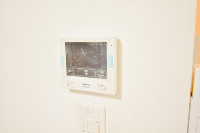 セキュリティ　TVモニターホンは安心ですね。誰か確認してから開けて下さいね