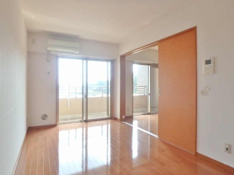 居室・リビング　図面と現状に相違がある場合には現状を優先