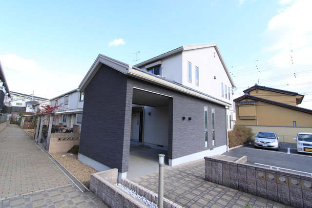 建物外観　外観は落ち着いています
