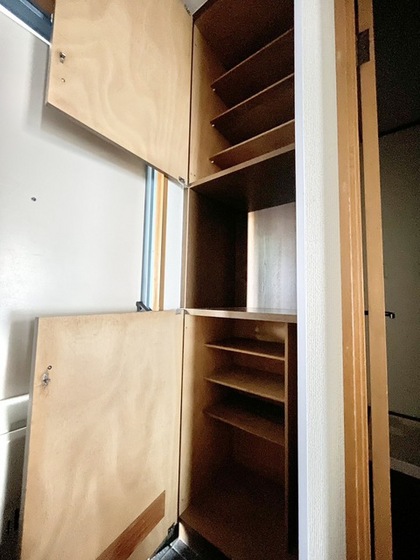 玄関　※別部屋の写真です