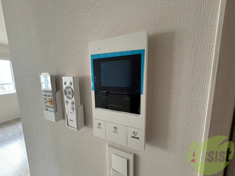 セキュリティ　ＴＶモニター付インターホンです。来客者の顔が見えるので安心！