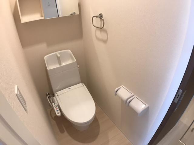 トイレ　シャワー付トイレ
