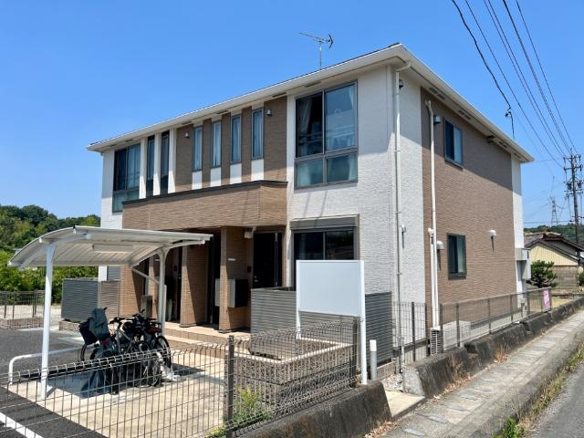 収納　外観写真（昼）