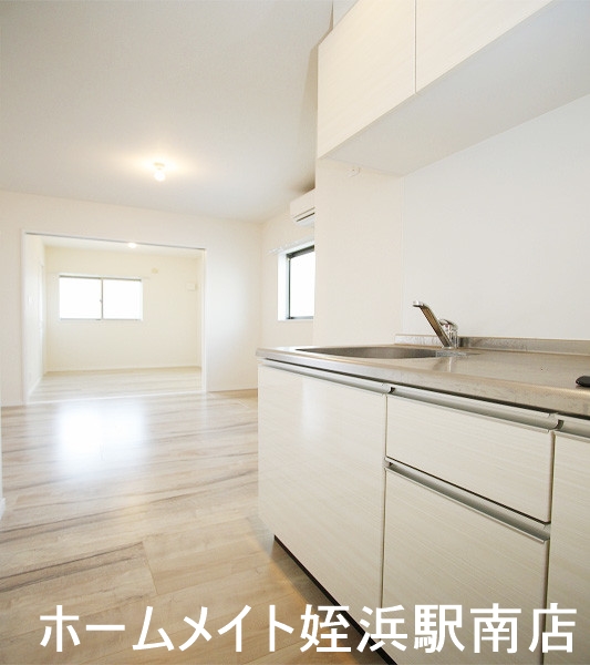その他部屋・スペース　★角部屋！ネット無料！バイク置場！★参考写真