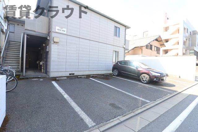駐車場　駐車場です