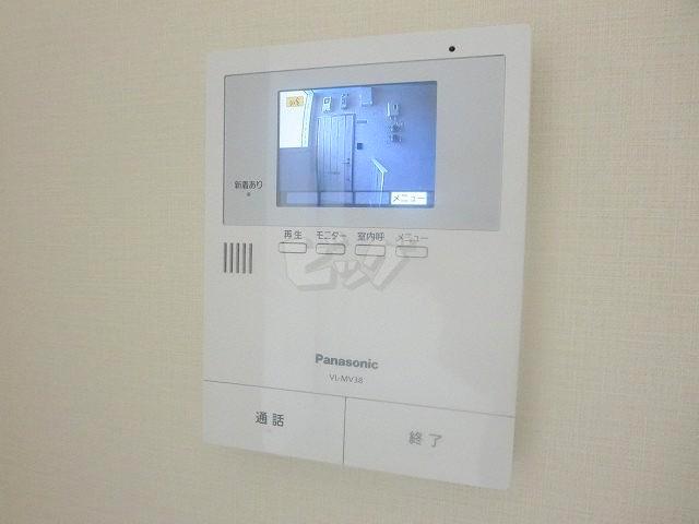 セキュリティ　来客の顔が見えて安心！TVモニターホン付きです♪