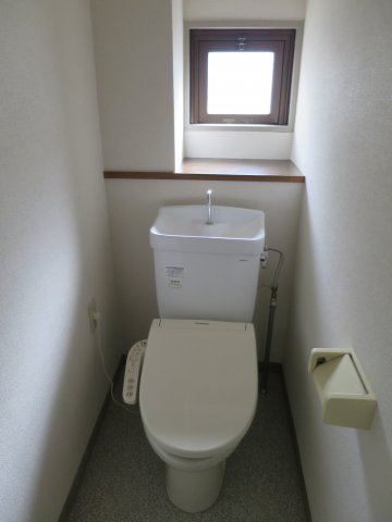 トイレ　落ち着いたトイレです