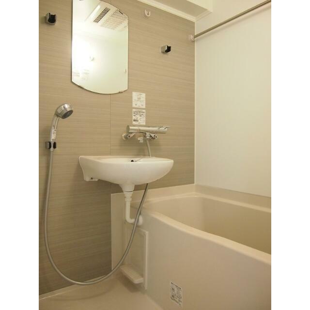 バス・シャワールーム　別部屋参考写真
