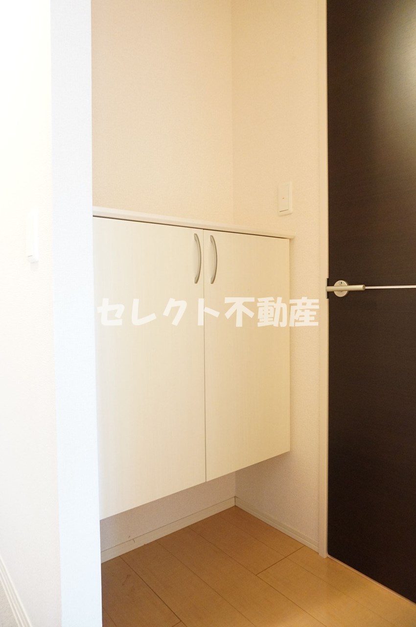 収納　【ルルディ】205 ウォークインクローゼット