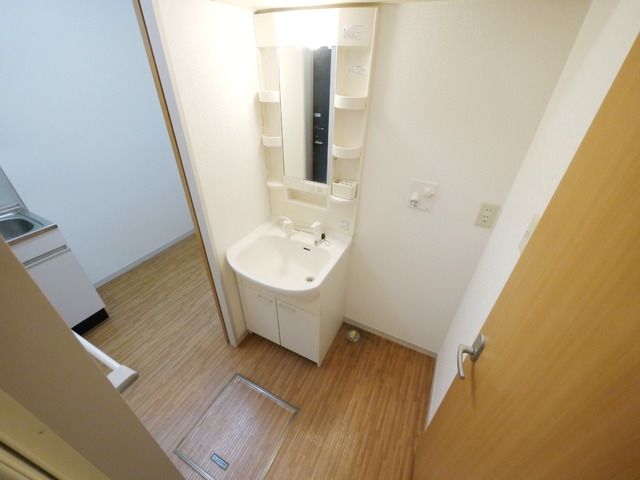 洗面設備　★洗面台と洗濯機置場★