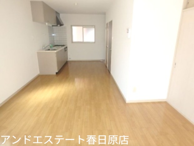 居室・リビング　ゆったり洋室１４帖