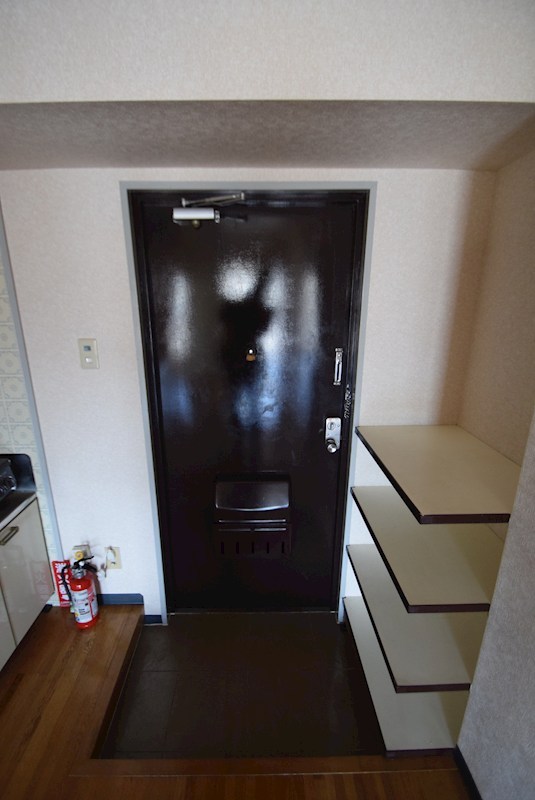 玄関　別部屋参考写真