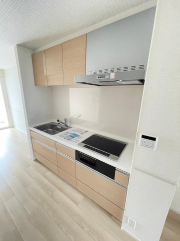キッチン　※同タイプの写真となります。