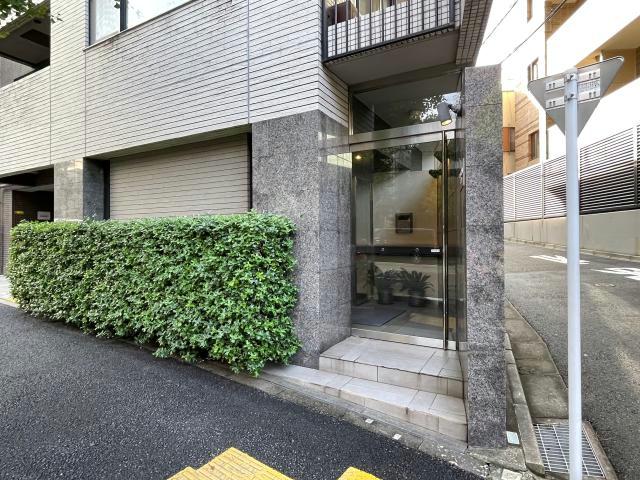 エントランス　エントランス部分