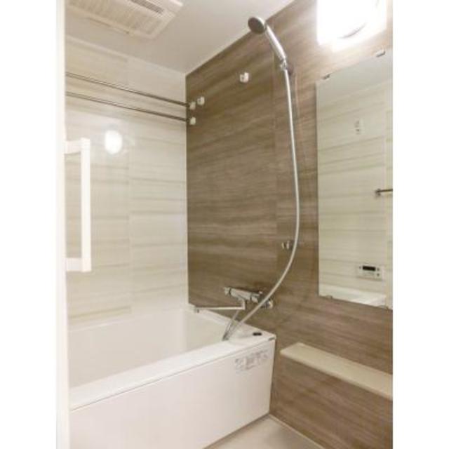 バス・シャワールーム　※写真は同タイプ住戸です。