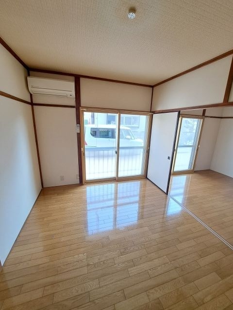 居室・リビング　リビング