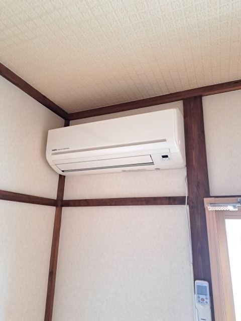 その他設備　リビングエアコン