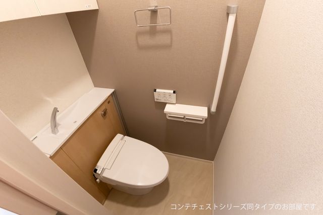 【京都市山科区西野広見町のアパートのトイレ】