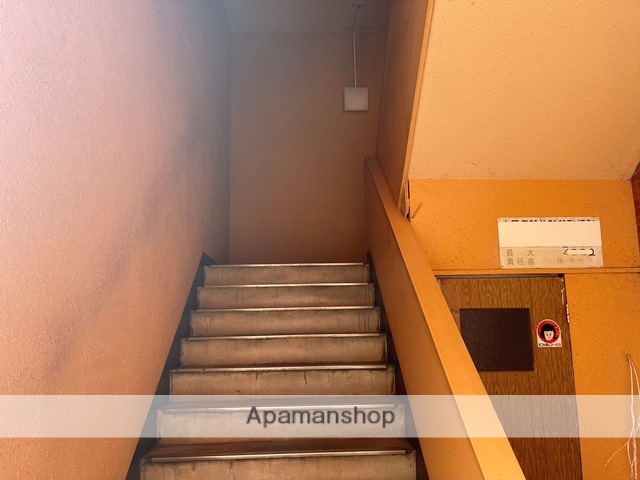 エントランス　駐車場