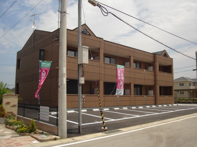 【加東市藤田のアパートの駐車場】