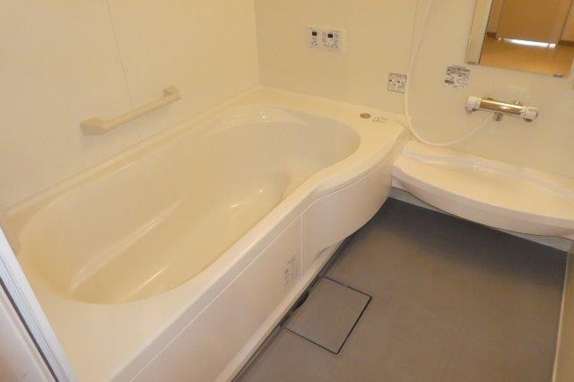 バス・シャワールーム　一坪風呂