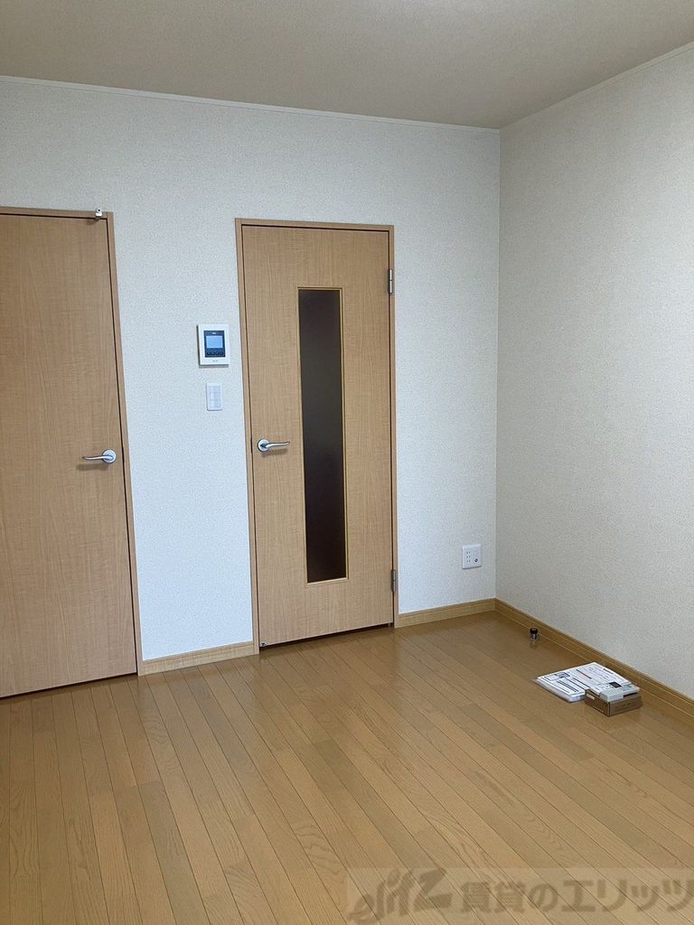 居室・リビング　玄関