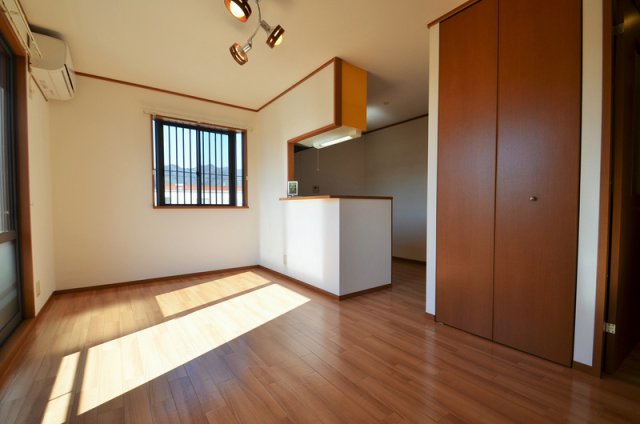 居室・リビング　１０．５帖のリビング