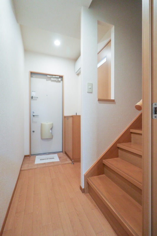 玄関　図面と現状に相違がある場合には現状を優先