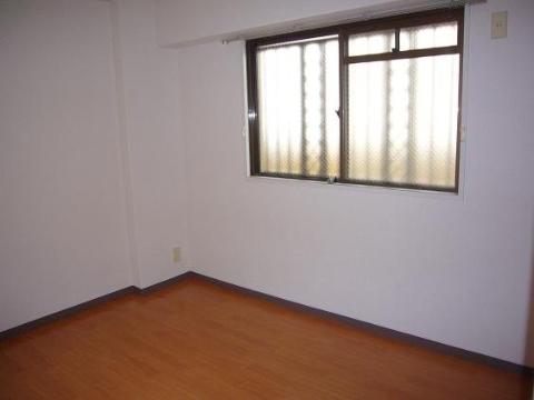 居室・リビング　室内