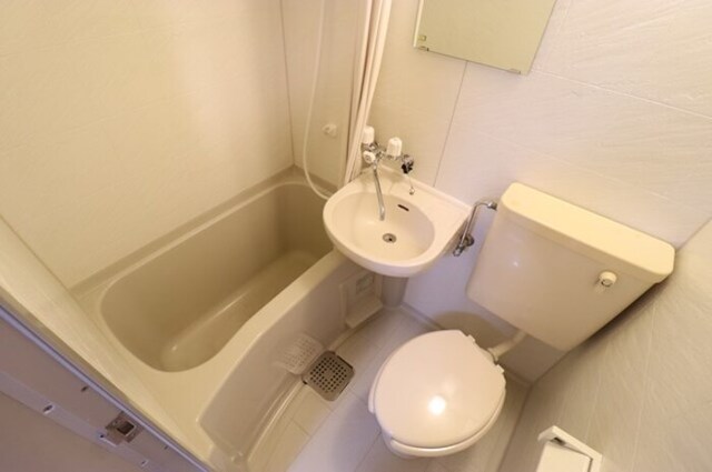 バス・シャワールーム　浴室（洗面台付き）