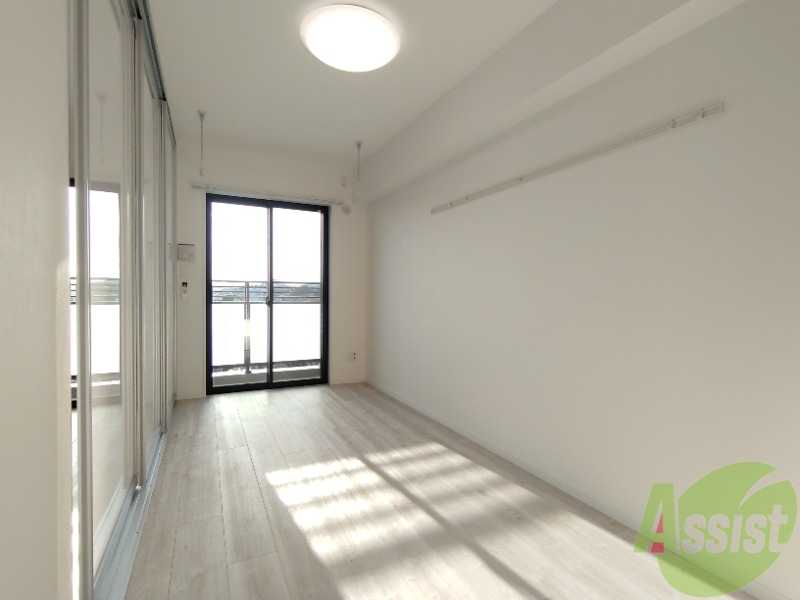 その他部屋・スペース　洋室も６帖ございます。寝室としてご利用できます。