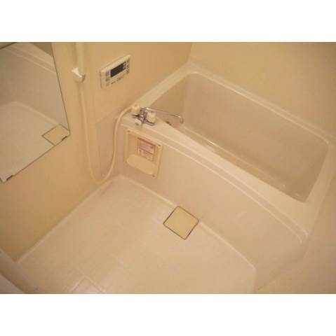 バス・シャワールーム　追い焚き機能付き