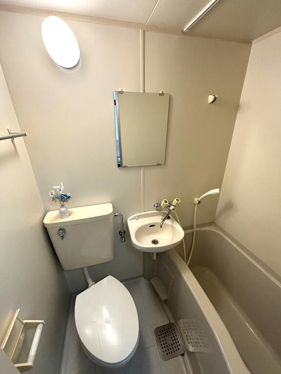 バス・シャワールーム