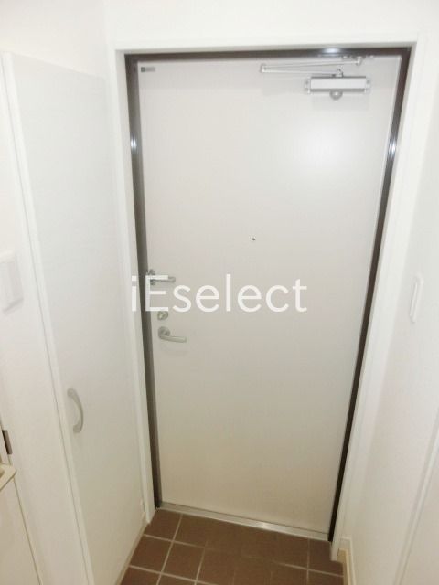 玄関　シューズボックス付きの玄関です