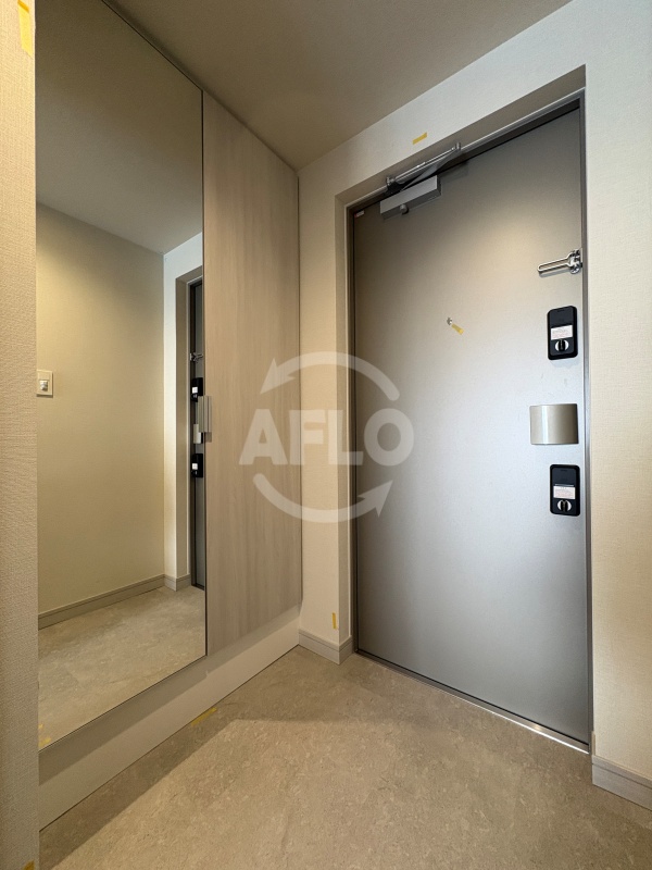 玄関　プレサンス天王寺ヴィヴァン　玄関