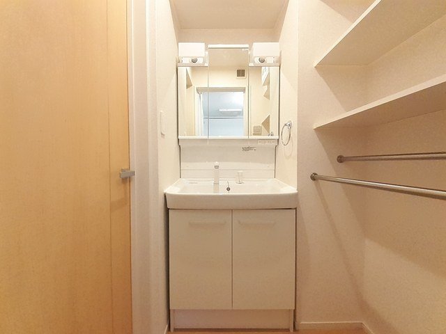 洗面設備　洗面所です